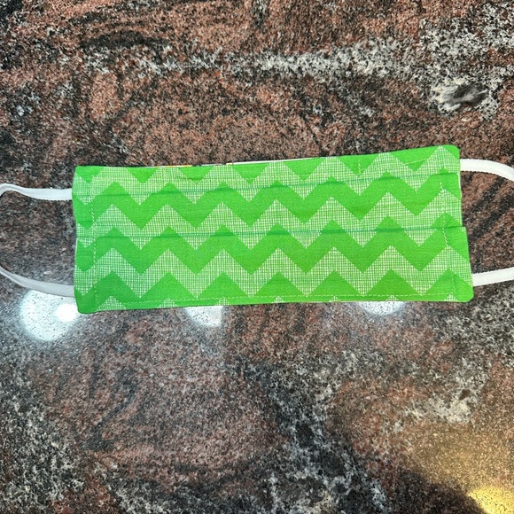 Handmade reusable face mask- adult size - Picture 2 of 3